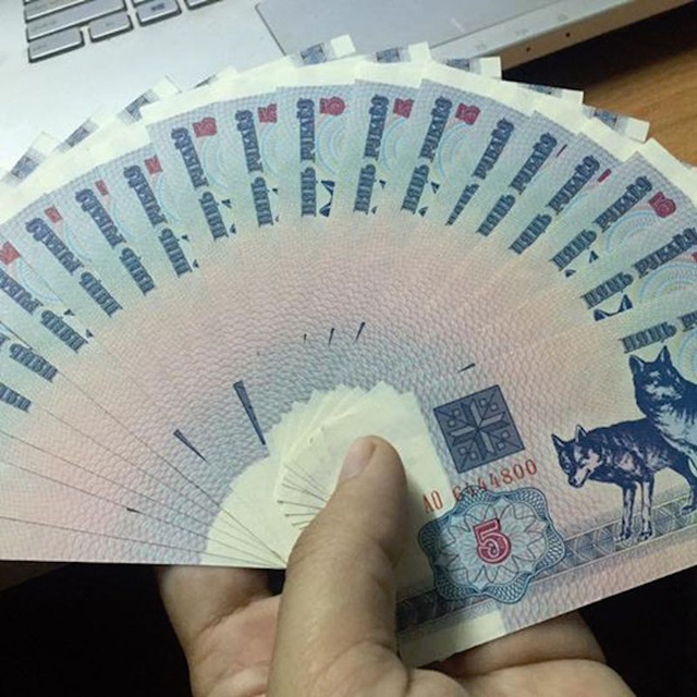 Bỏ[-]túi[-]500[-]triệu[-]đồng[-]nhờ[-]bán[-]tiền[-]có[-]hình[-]con[-]chó